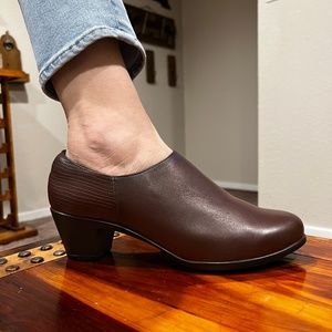 Flexi Leather Booties
